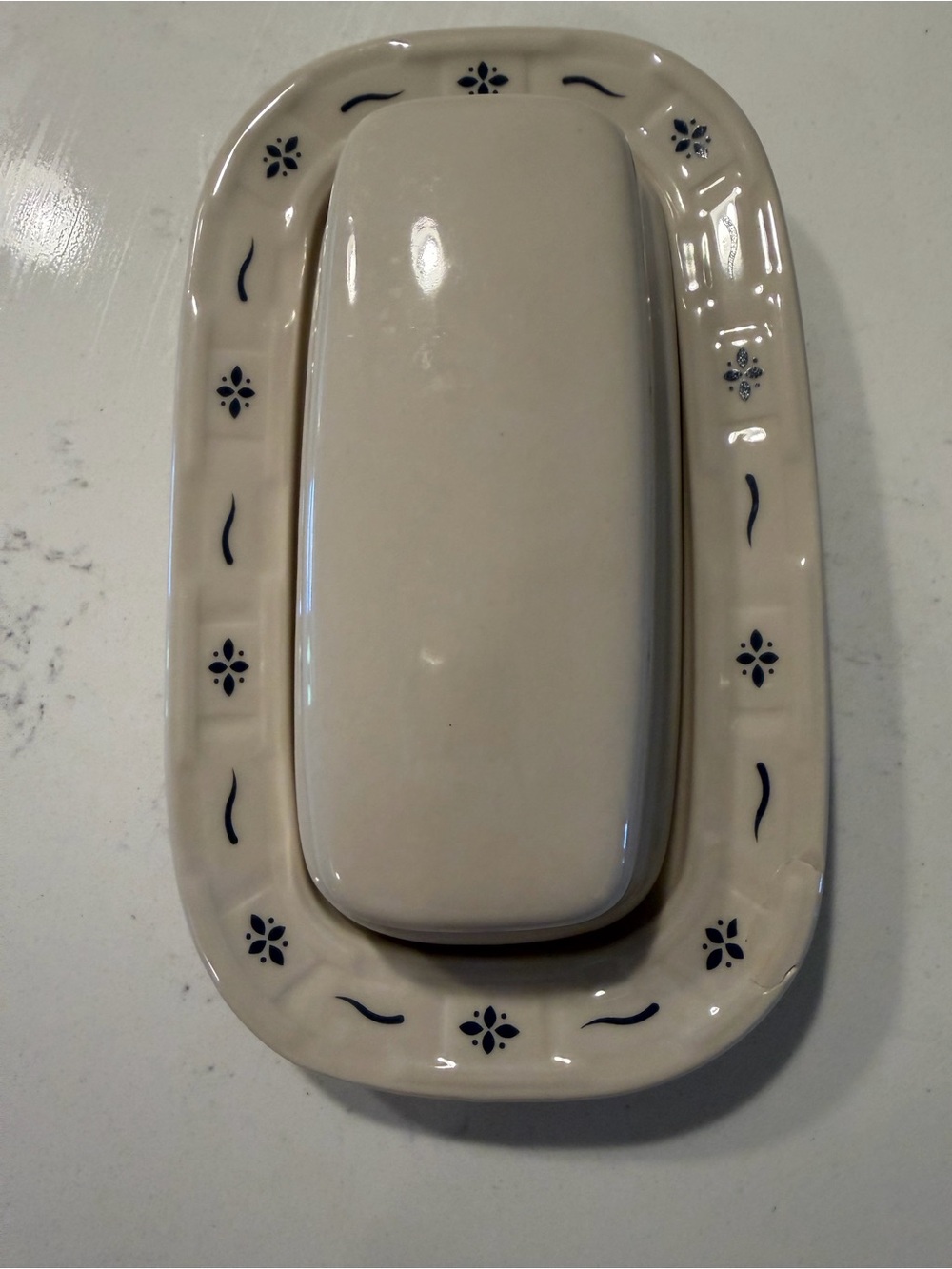 Longaberger Pottery Woven Traditions Heritage Blue Lidded Butter Dish w Flaw